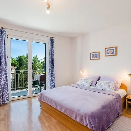 Apartment With A Parking Space Selce, Crikvenica - 22545